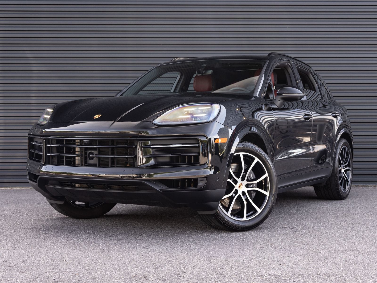 2024 Porsche Cayenne -'s photo