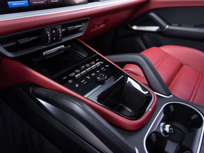 2024 Porsche Cayenne AWD
