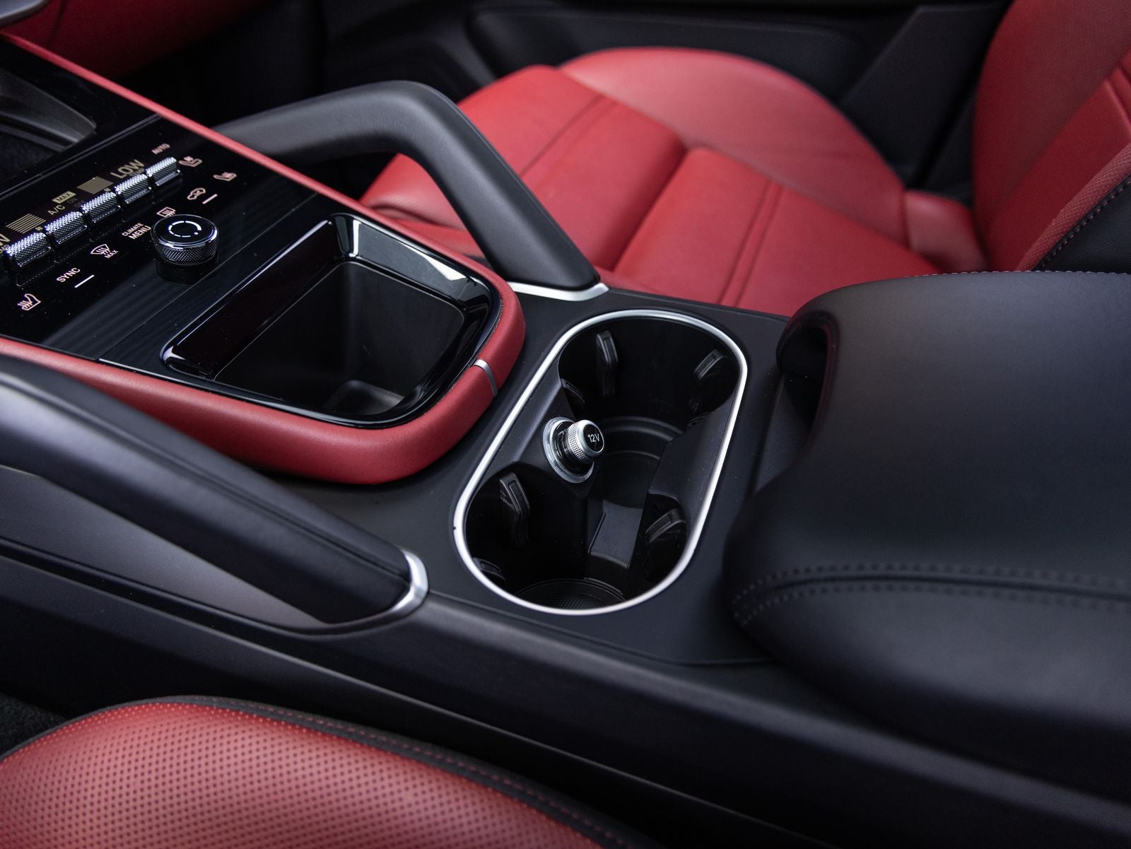 2024 Porsche Cayenne AWD