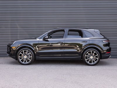 2024 Porsche Cayenne AWD