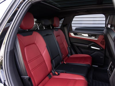 2024 Porsche Cayenne AWD