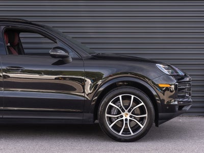 2024 Porsche Cayenne AWD