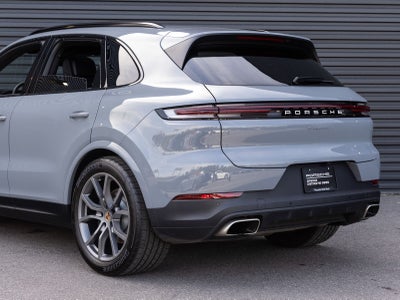 2025 Porsche Cayenne AWD