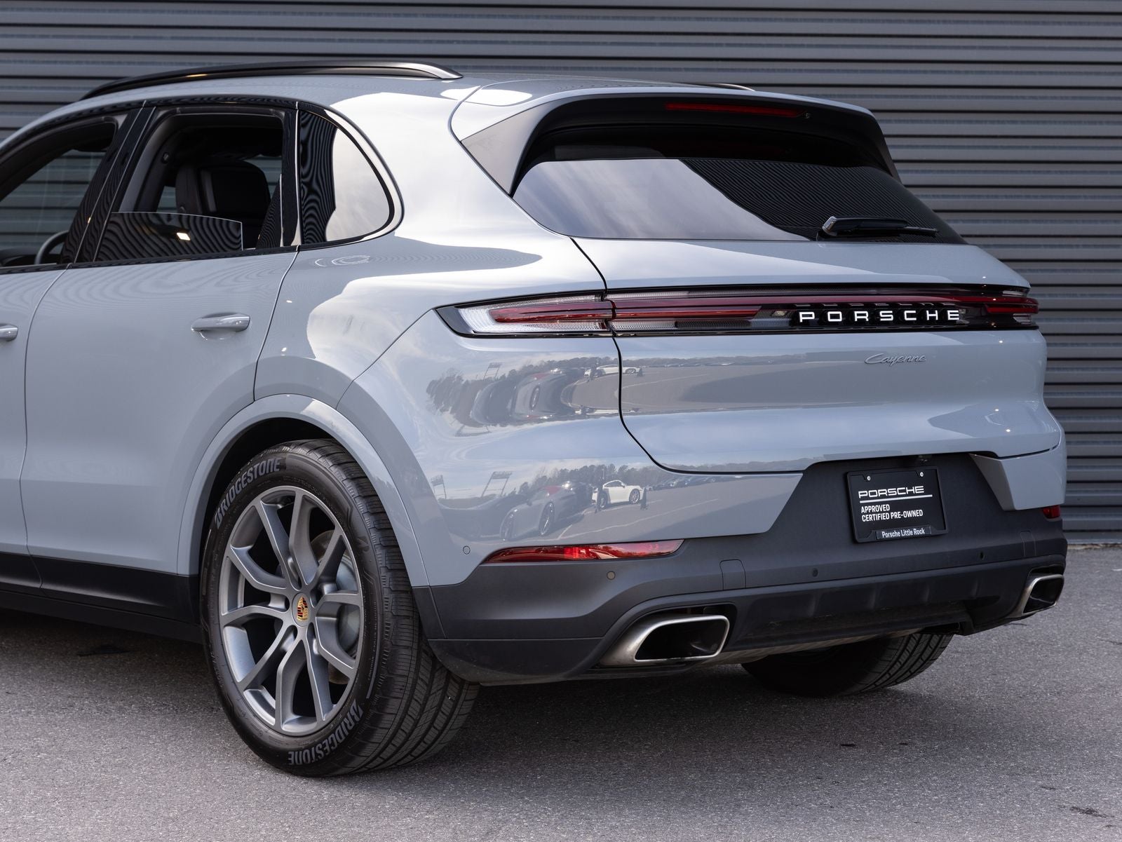 2025 Porsche Cayenne AWD
