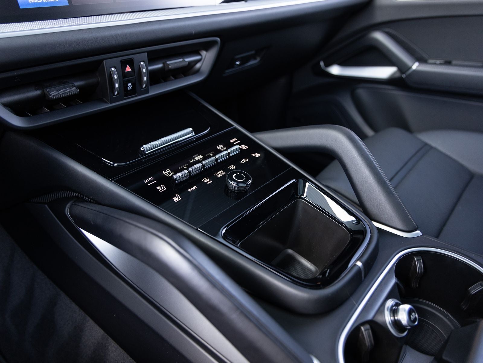 2025 Porsche Cayenne AWD