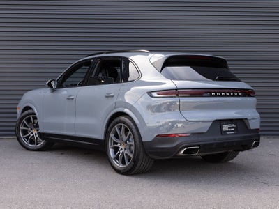 2025 Porsche Cayenne AWD