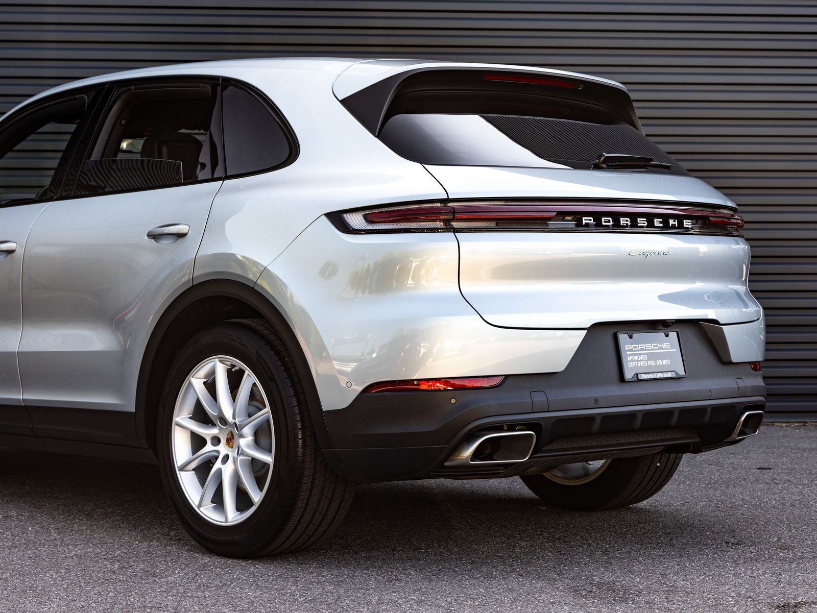 2025 Porsche Cayenne AWD