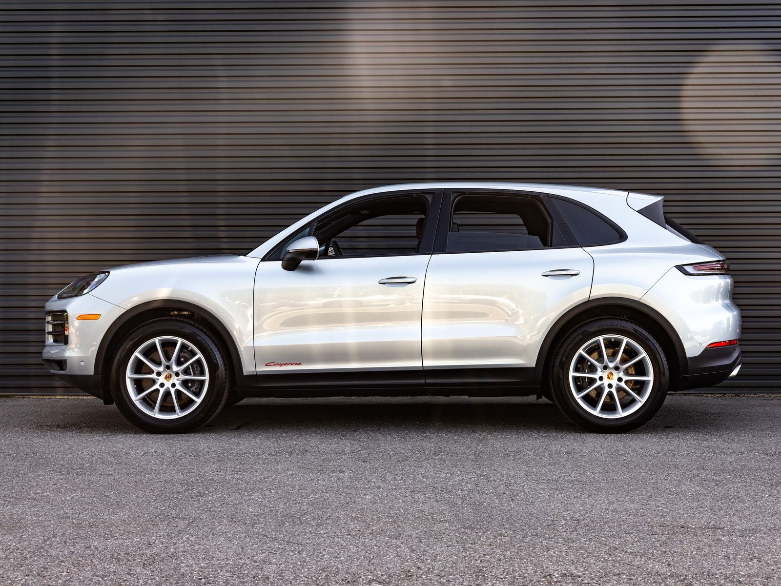 2025 Porsche Cayenne AWD
