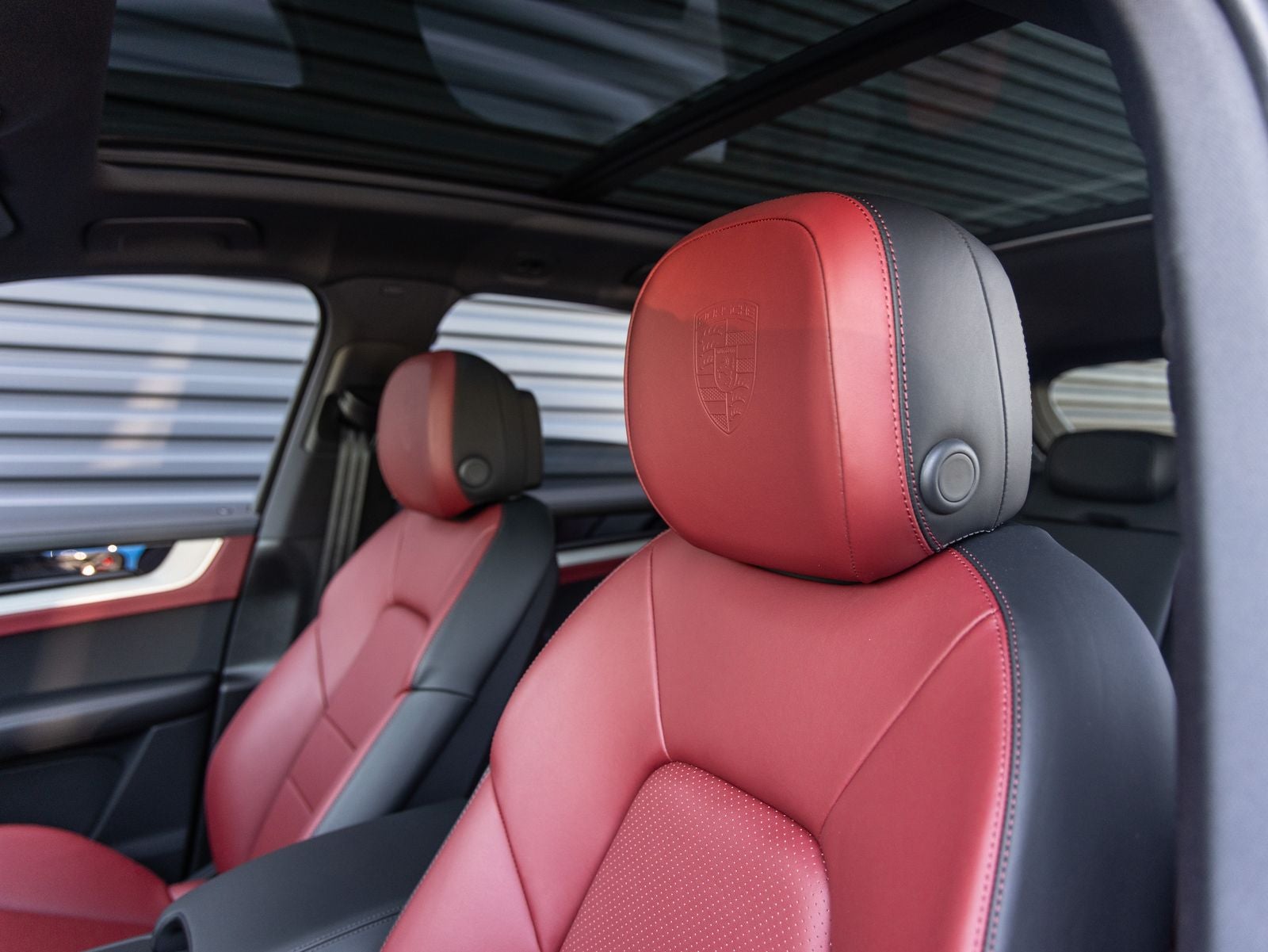 2025 Porsche Cayenne AWD