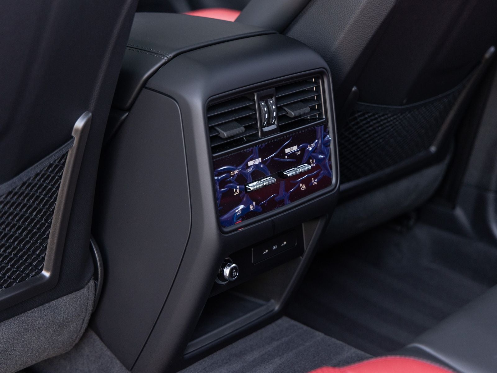 2025 Porsche Cayenne AWD