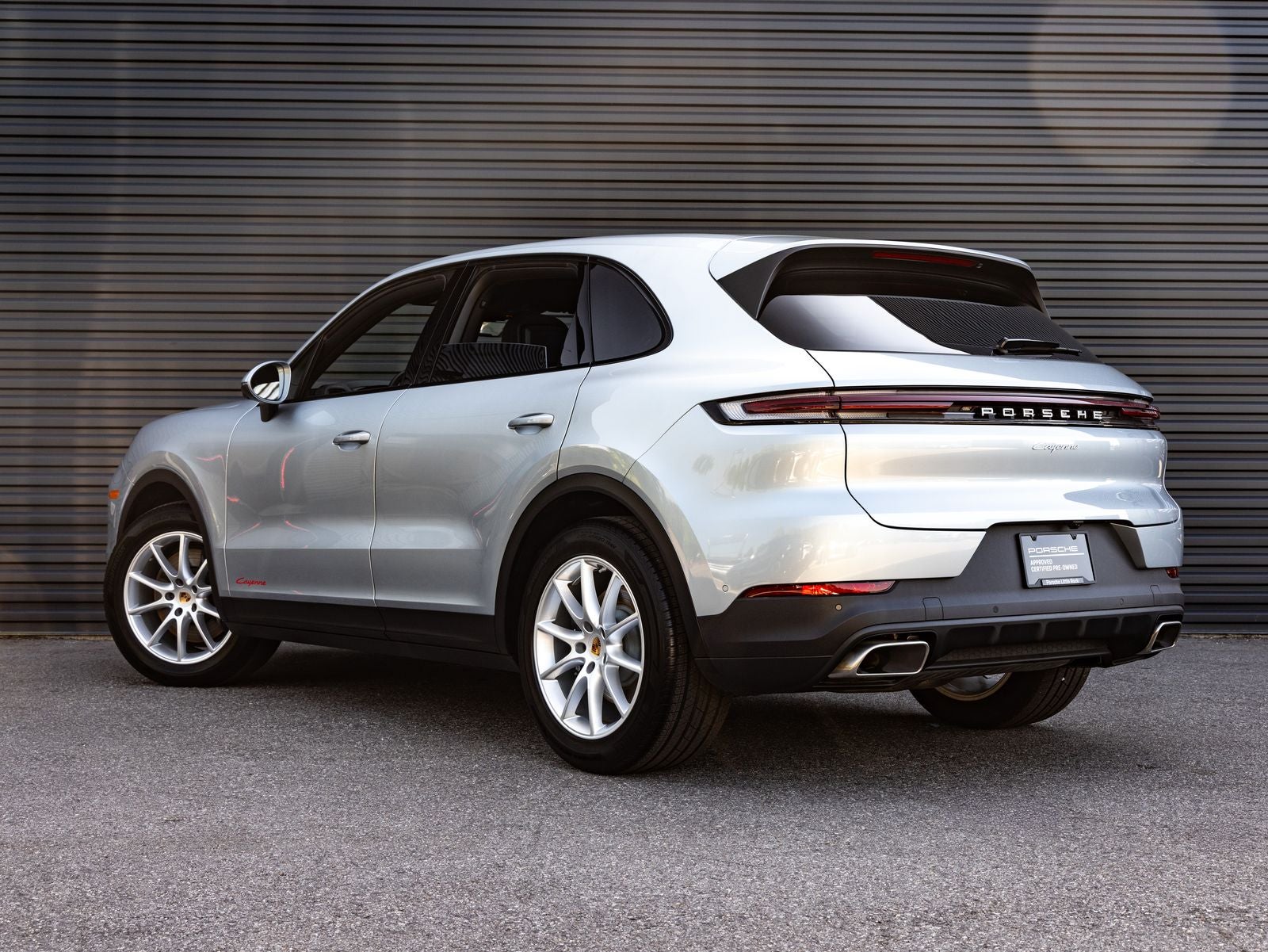 2025 Porsche Cayenne AWD