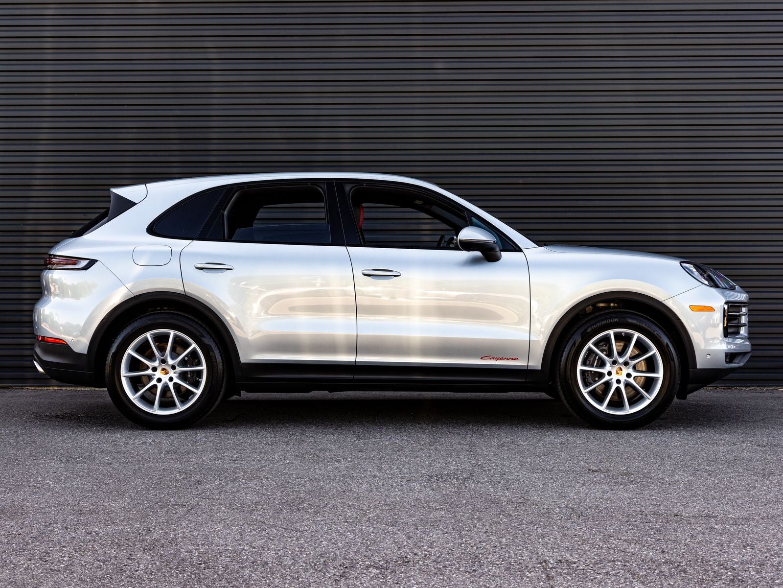 2025 Porsche Cayenne AWD