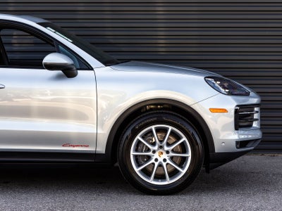 2025 Porsche Cayenne AWD