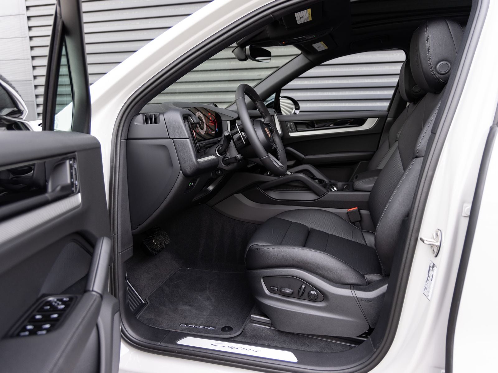 2026 Porsche Cayenne AWD