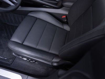 2026 Porsche Macan Macan 4 Electric