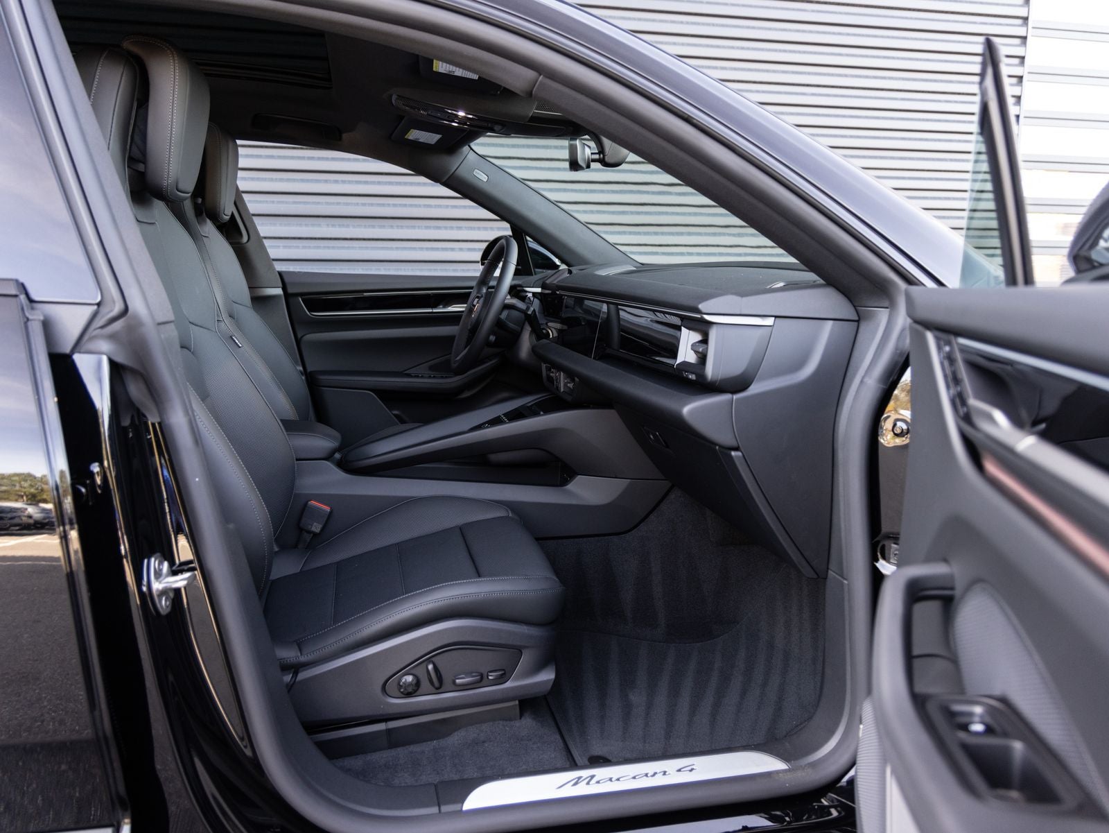 2026 Porsche Macan Macan 4 Electric