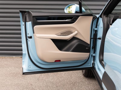 2026 Porsche Macan 4 Electric