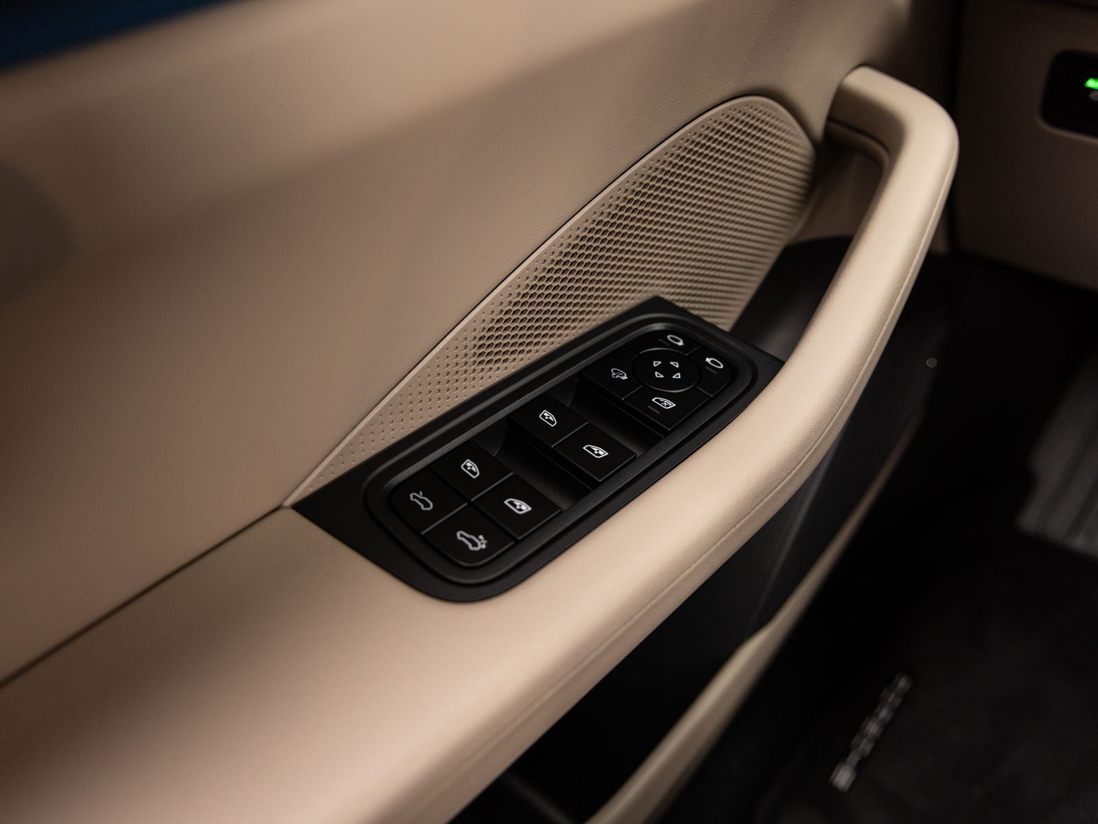 2026 Porsche Macan 4 Electric