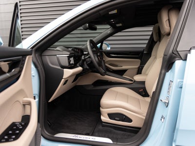 2026 Porsche Macan 4 Electric