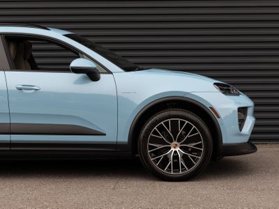 2026 Porsche Macan 4 Electric