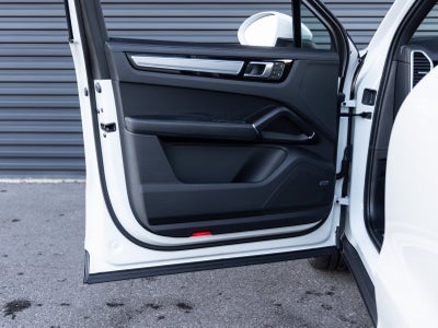 2023 Porsche Cayenne Cayenne S Platinum Edition (MY23)