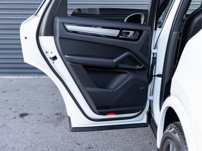 2023 Porsche Cayenne Cayenne S Platinum Edition (MY23)