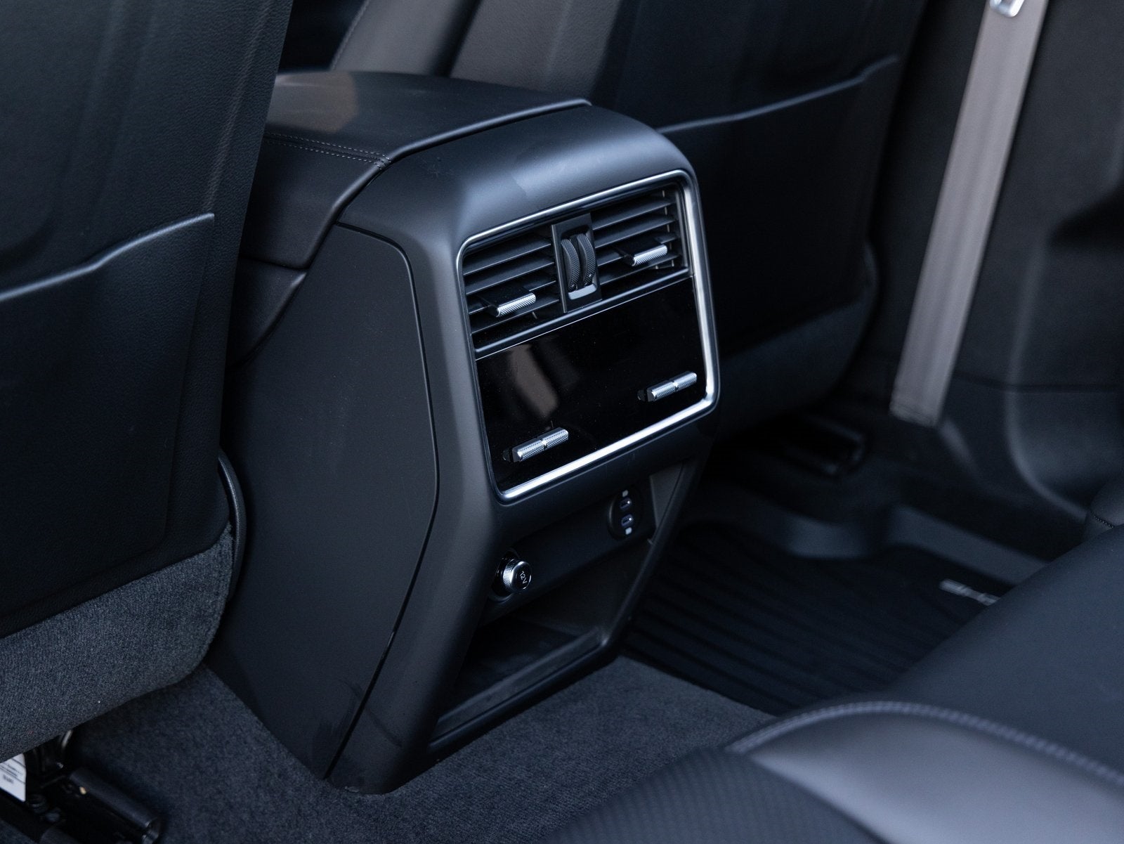 2023 Porsche Cayenne Cayenne S Platinum Edition (MY23)