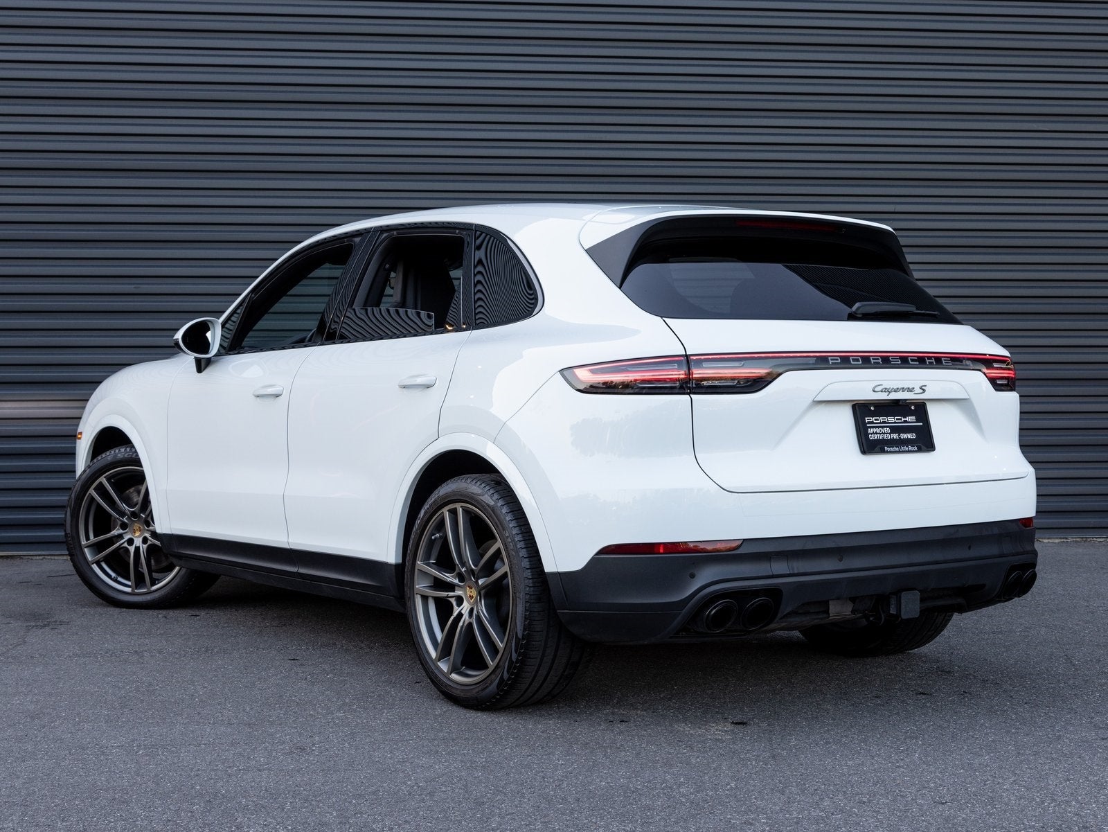 2023 Porsche Cayenne Cayenne S Platinum Edition (MY23)