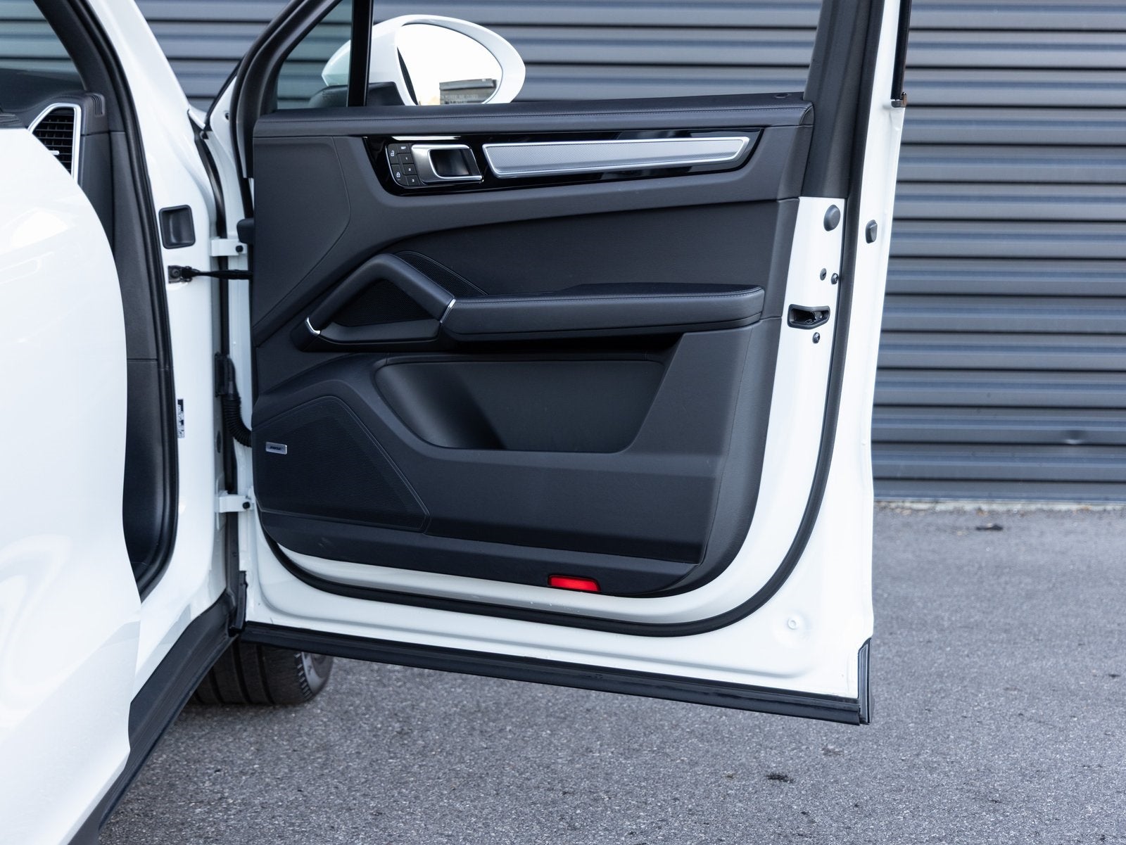 2023 Porsche Cayenne Cayenne S Platinum Edition (MY23)