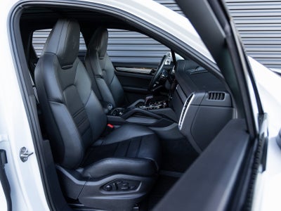 2023 Porsche Cayenne Cayenne S Platinum Edition (MY23)