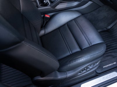 2023 Porsche Cayenne Cayenne S Platinum Edition (MY23)