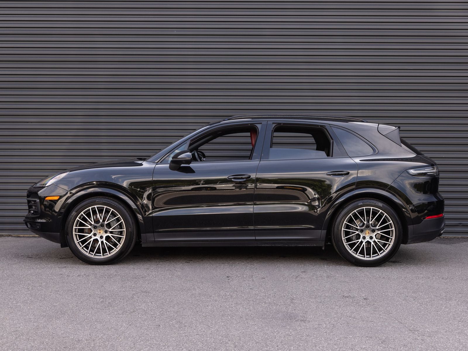 2023 Porsche Cayenne S Platinum Edition