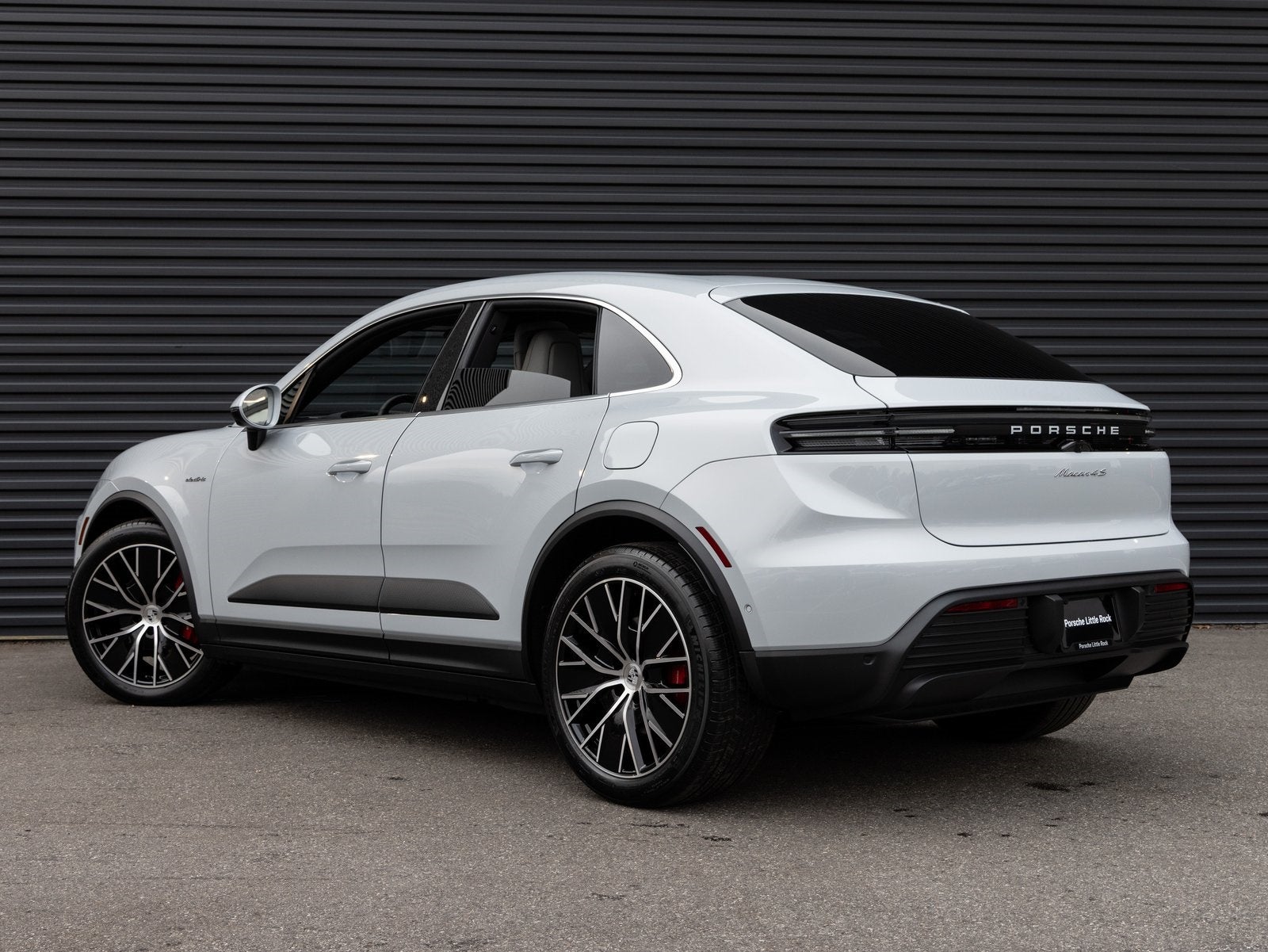 2025 Porsche Macan Macan 4S Electric