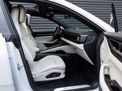 2025 Porsche Macan Macan 4S Electric