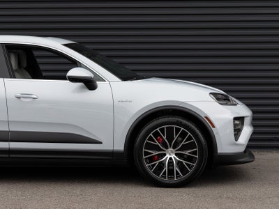 2025 Porsche Macan Macan 4S Electric