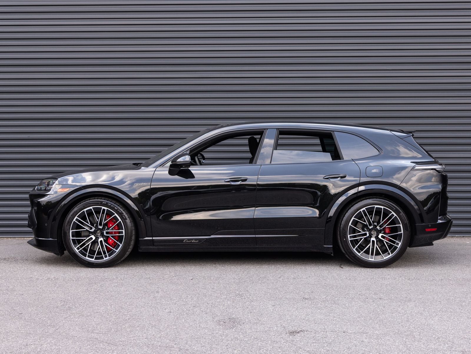 2026 Porsche Cayenne Cayenne Turbo Electric