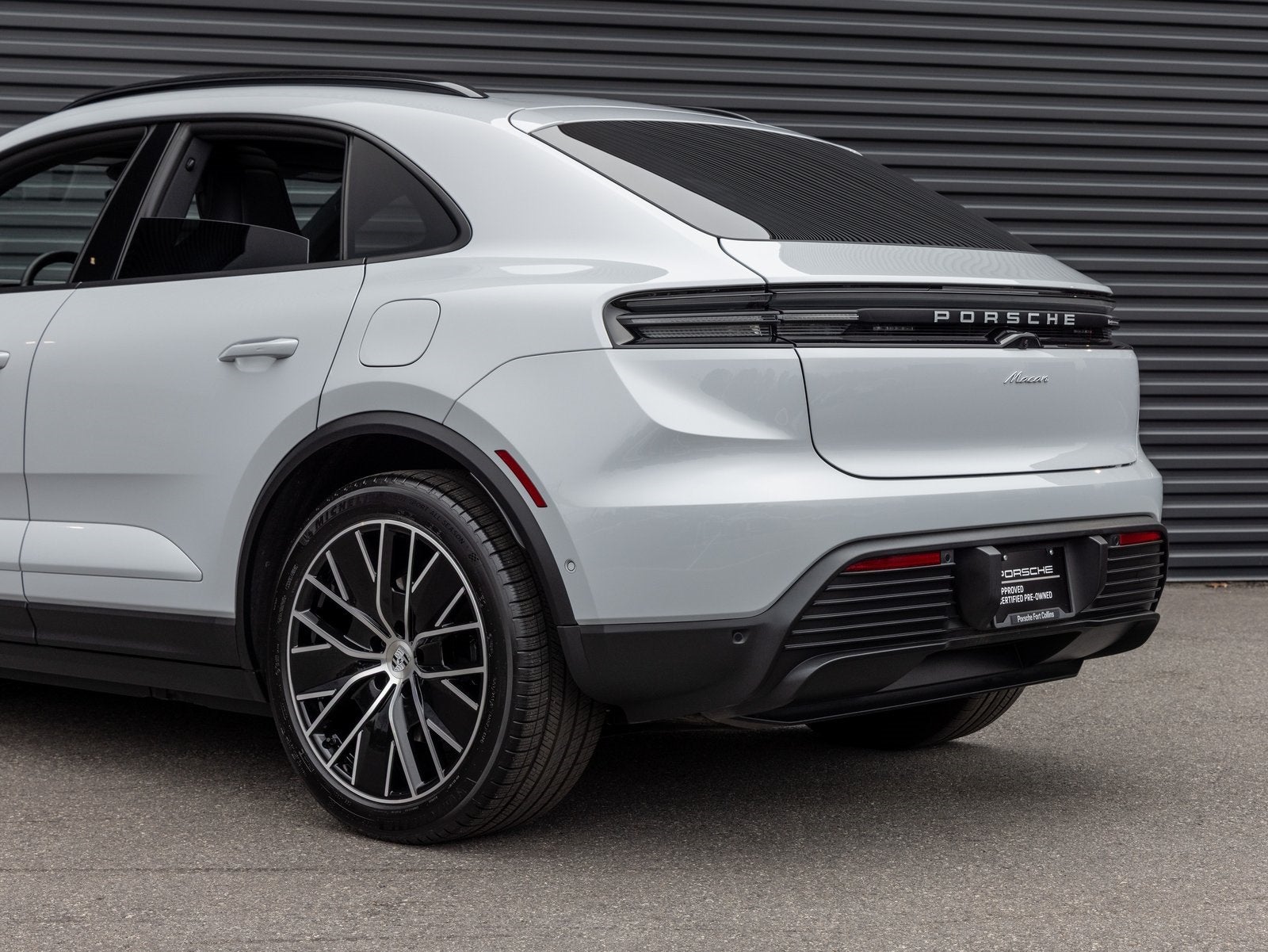 2025 Porsche Macan Macan Electric