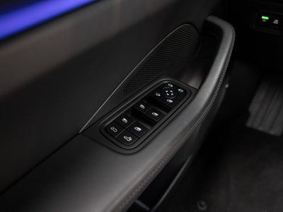 2025 Porsche Macan Macan Electric