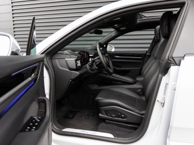 2025 Porsche Macan Macan Electric