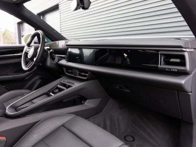 2025 Porsche Macan Macan Electric