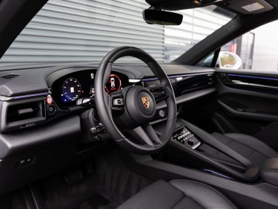 2025 Porsche Macan Macan Electric