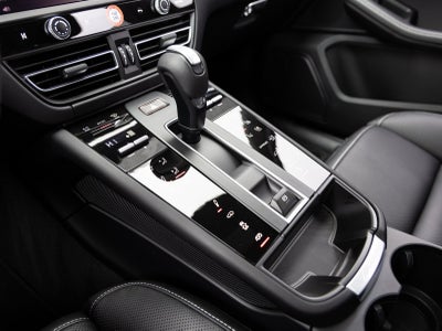 2026 Porsche Macan Macan GTS