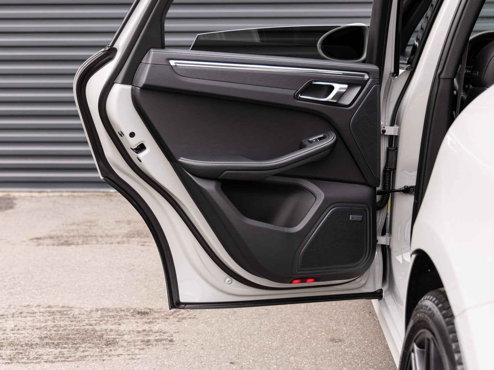 2026 Porsche Macan Macan GTS