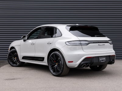 2026 Porsche Macan Macan GTS