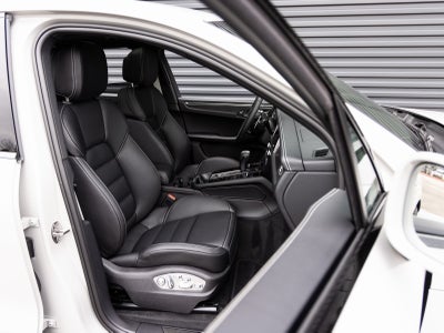 2026 Porsche Macan Macan GTS