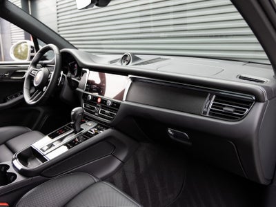 2026 Porsche Macan Macan GTS