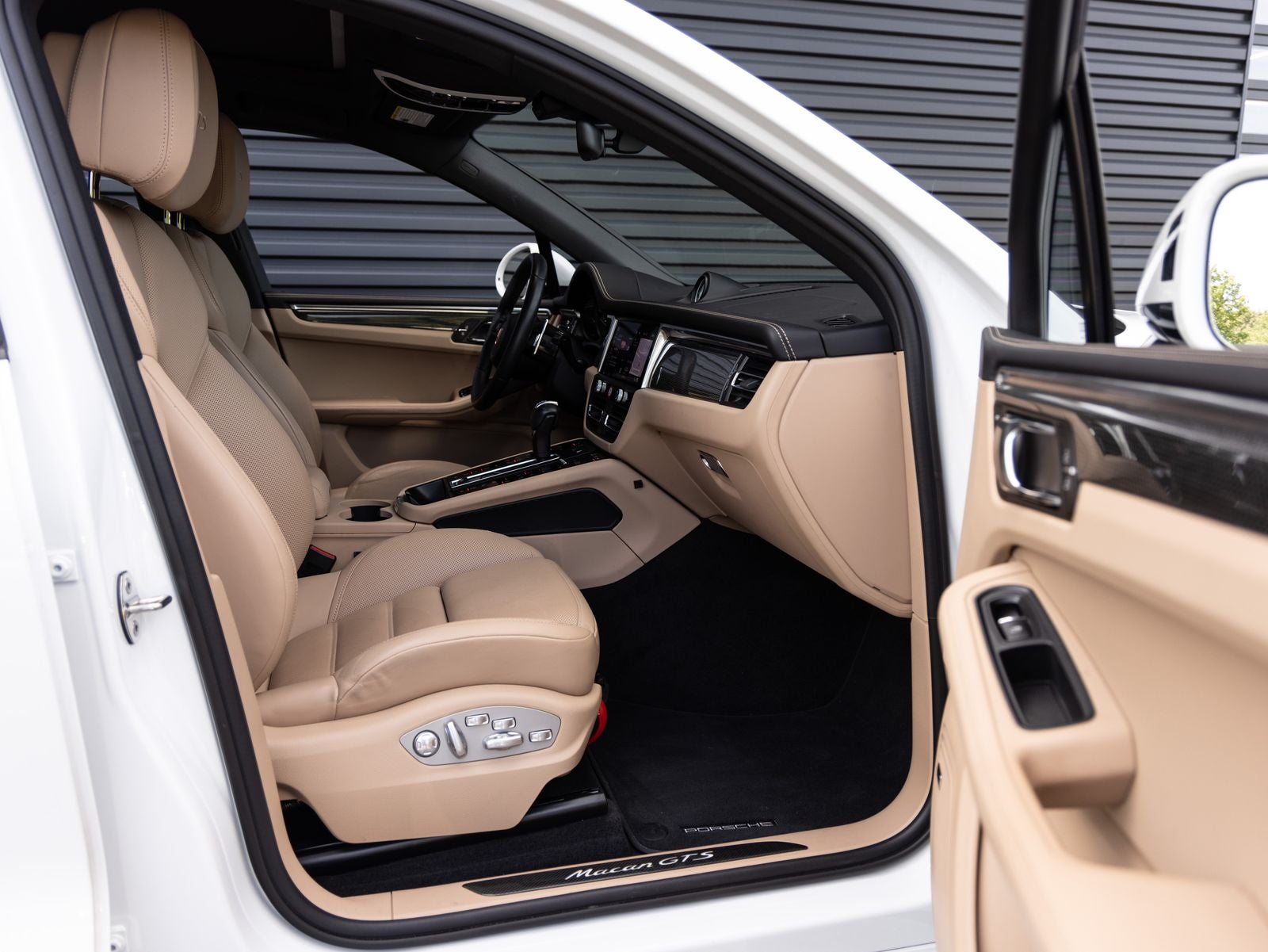2023 Porsche Macan Macan GTS (MY23)