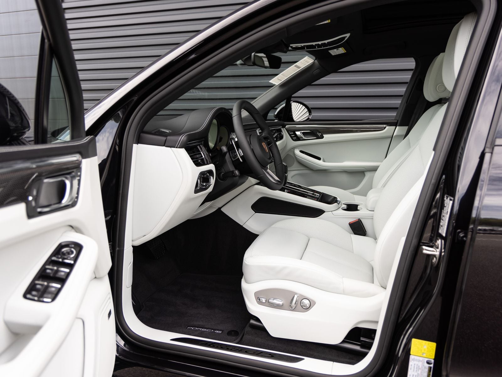 2026 Porsche Macan Macan GTS