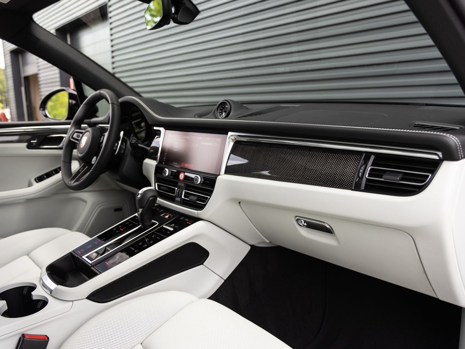 2026 Porsche Macan Macan GTS