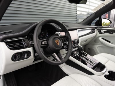 2026 Porsche Macan Macan GTS